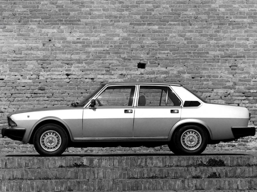  Alfa Romeo Alfa 6 (119) 1979 года  (фото 15 из 25)